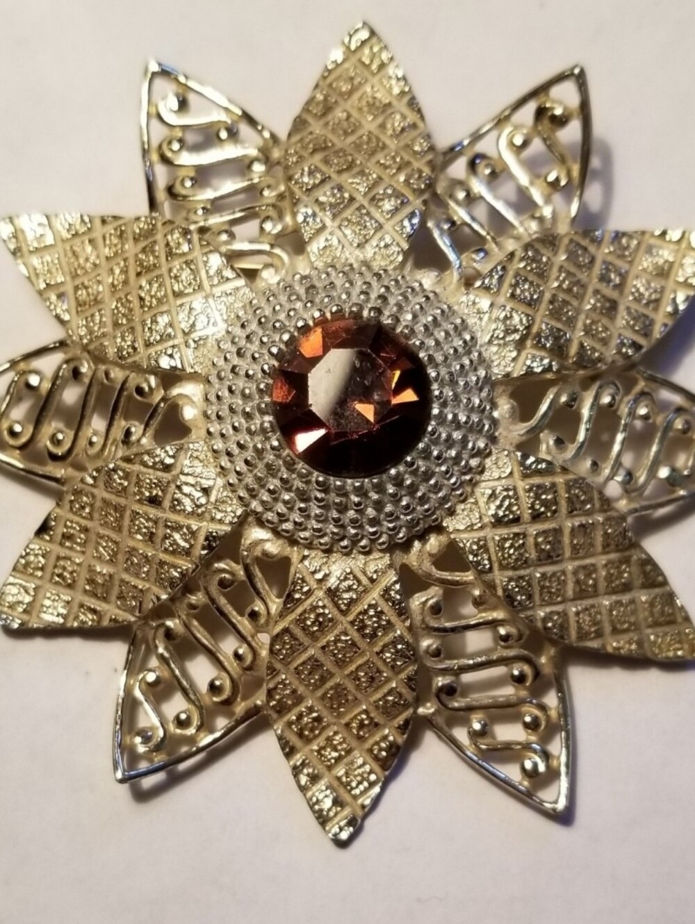Silver Tone Flower Brooch/Pendant w/ Brown Round Rhinestone